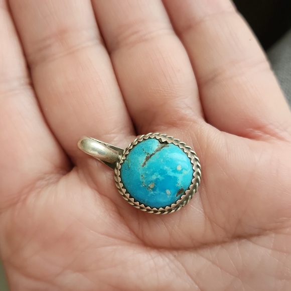 NWOT Native American Navajo Turquoise & Sterling Handmade Pendant 💙 - Picture 8 of 9